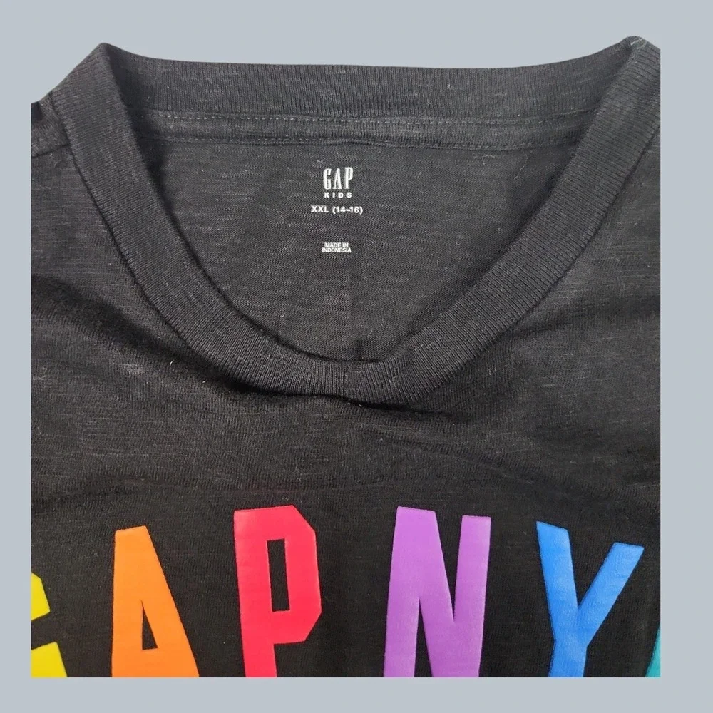 Gap Kids XXL 14-16 Black T Shirt NYC Times Square Rainbow Spellout Graphic Tee
